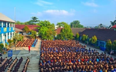 "Kamis Budaya": SMPN 2 Pangkal Pinang Menanamkan Cinta Budaya Sejak Dini